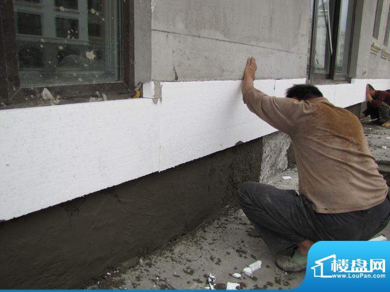 领海公馆45号楼外墙保温工程进度（2012