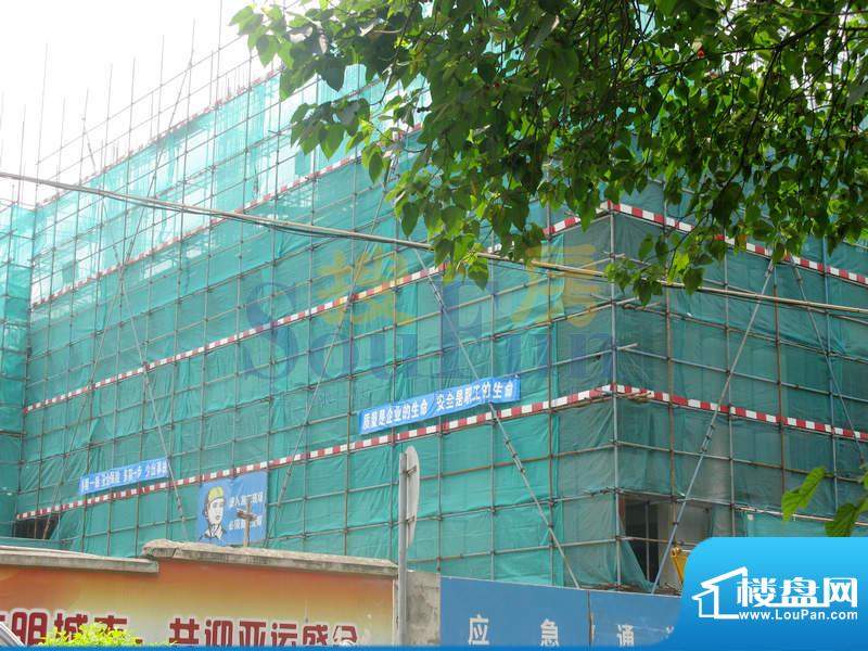 纵横国际公寓1栋楼工程进度（2010.8）