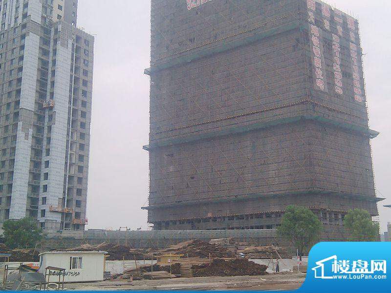 天泰青城3号楼施工实景图（2012.5.23）