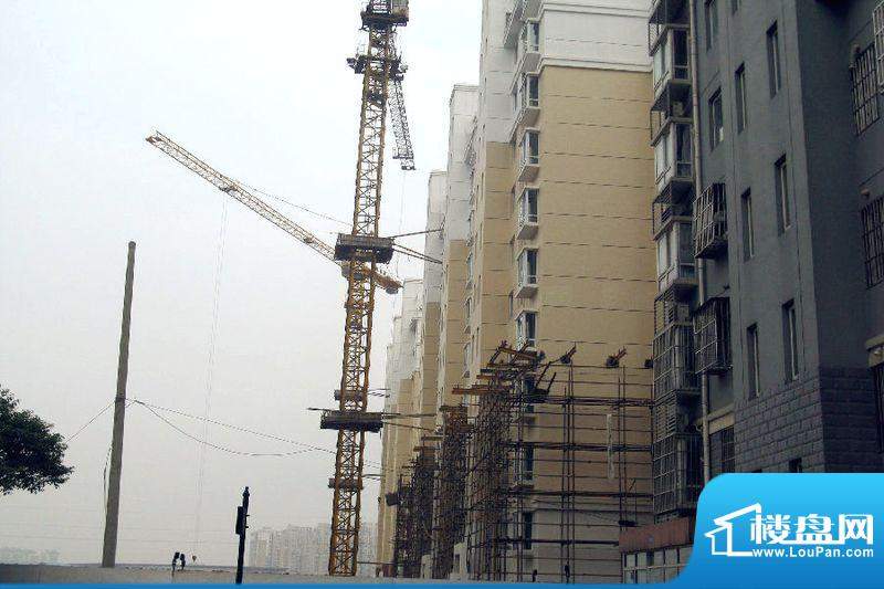 旭东新城在建工程外立面（2011-12-21）