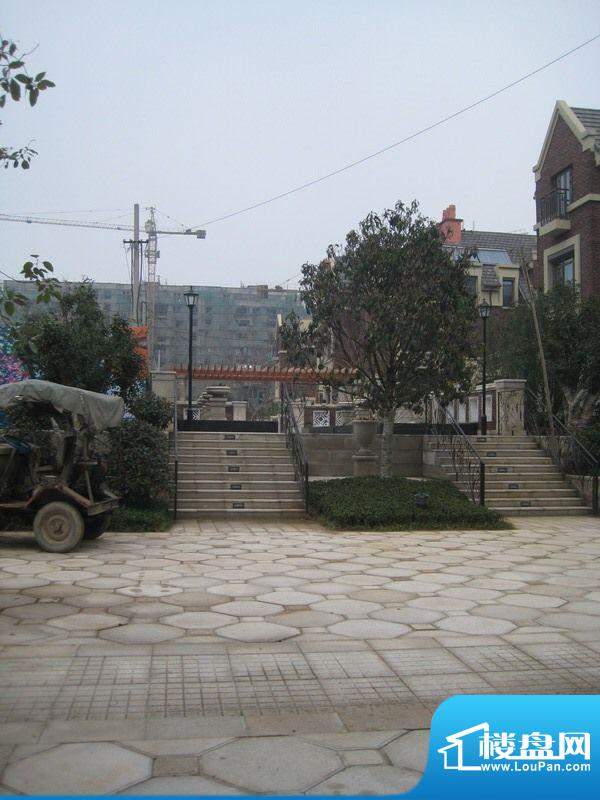 柏悦澜庭入口中轴外景图（2012.03）