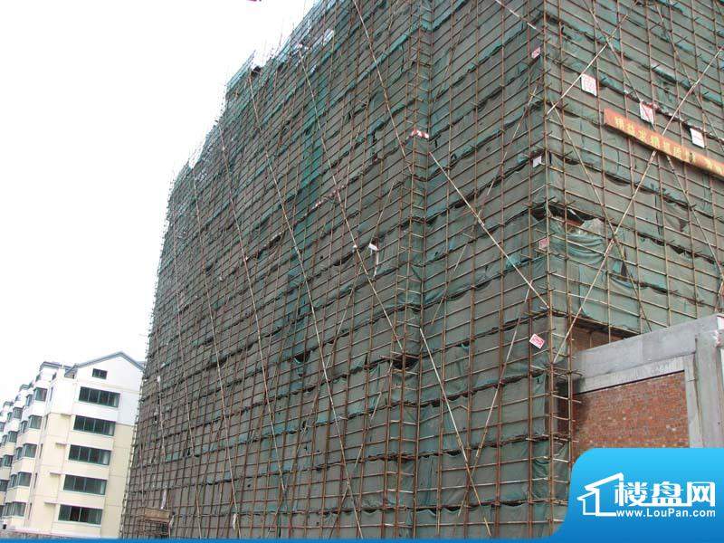清华名城二期小高层工程进度（2010.7）