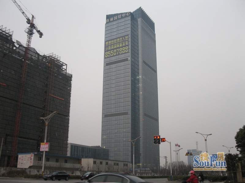 南通国际贸易中心外立面实景（2011.01.