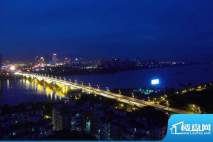 从样板房俯瞰东江大桥夜景