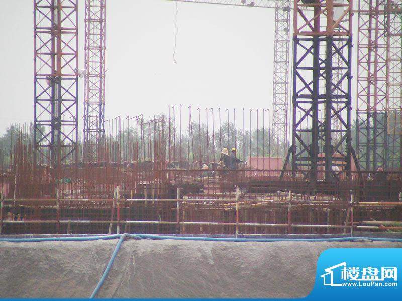 龙耀锦都项目地下2层施工中（20120716）