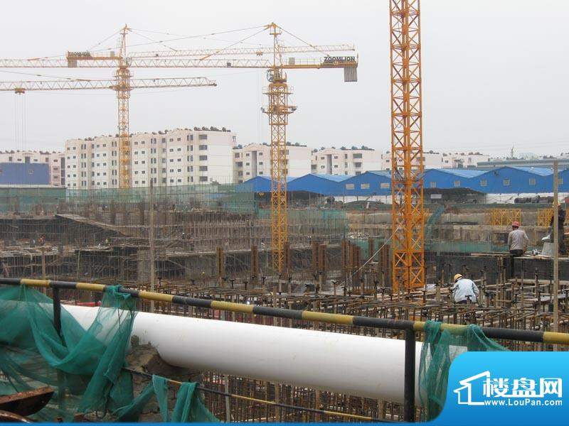 欣都龙城项目工程进度实景图（2010年6月