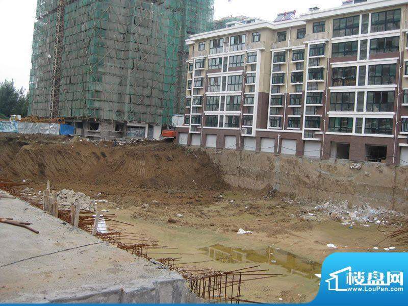 上河园地下车库工程进度实景图(2011081