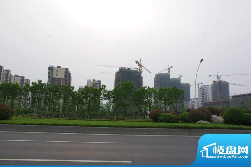 国信龙湖世家工地实景图（2012-5-8）