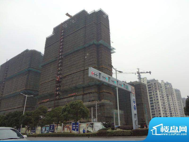 和兴东城三期2号楼工程进度图（2012.02