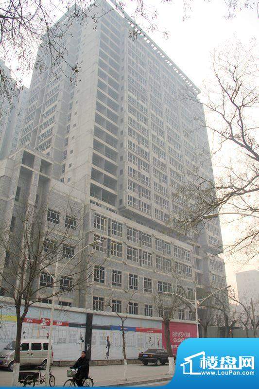 华域城实景图工程进度（2011.12）