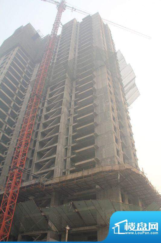 启城实景图2#公寓楼工程进度（2011.12）