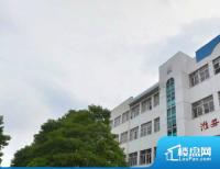 新安小学东大门