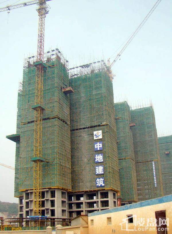 融科东南海二期在建楼栋（2010.11.08）