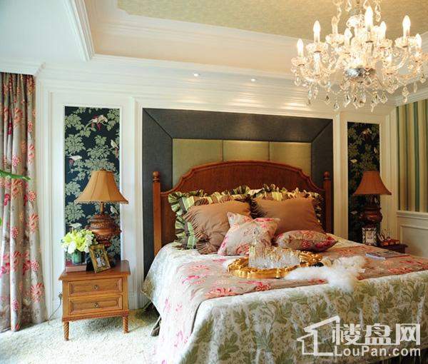 融科东南海二期215平米美式奢华风格之睡房
