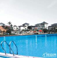 玫瑰园幸福湾社区游泳池