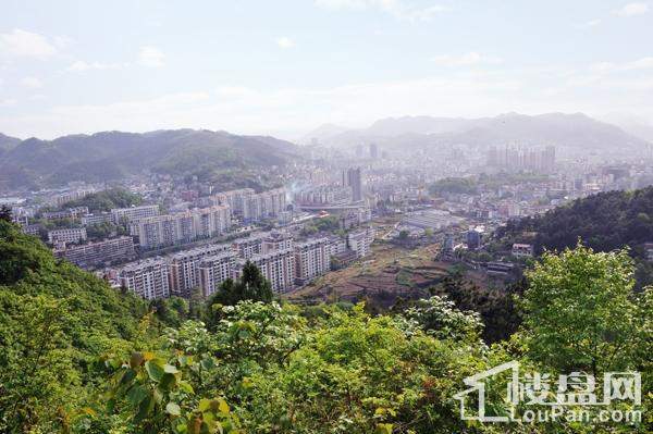 龙凤吉祥山庄