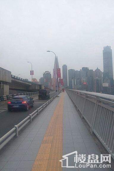 重庆国华金融中心周边千厮门大桥