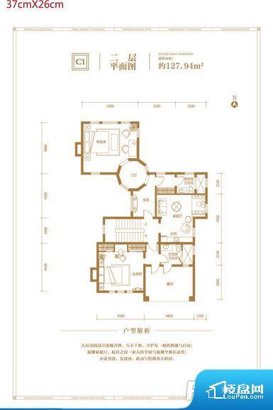 次重要空间不够方正，家具不好摆放，而且容易浪费空间。全明户型，每一个空间都带有窗户，保证后期居住时能够充分采光和透气；通透户型，保证空气能够流通起来，空气质量较好；采光较好，保证居住舒适度。卧室位置合理，能够保证足够安静，客厅的声音不会影响卧室的休息；卫生间位置合理，使用起来动线比较合理；厨房位于门口，方便使用和油烟的排出。客厅、卧室、卫生间和厨房等主要功能间尺寸以及比例合适，方便采光、通风，后期