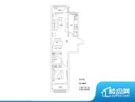 次要空间不方正会有局促感，整体影响采光。对家具方面布置而言会有很大的影响，还很不美观。整个空间不够通透，不利于空气流通，尤其是夏天会比较热。厨卫等重要的使用较为频繁的空间布局合理，方便使用，并且能够保证整个空间的空气质量。卧室作为较为重要的休息空间，尺寸合适，有利于主人更好的休息；客厅作为重要的会客空间，尺寸合适，能够保证主人会客需求。卫生间和厨房作为重要的功能区间，尺寸合适，能够很好的满足主人生