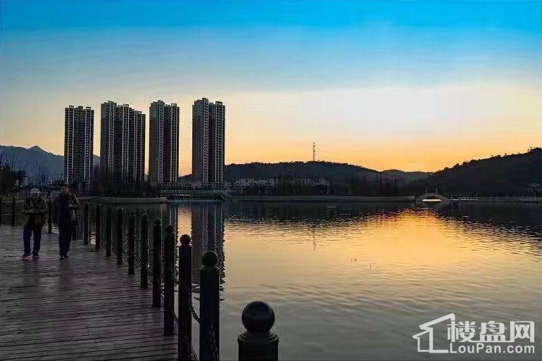 千里湖山实景——刘仙湖