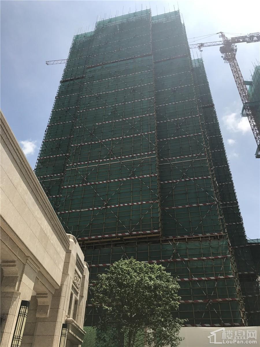 龙光玖珑府1#楼工程进度（摄于2017.6.25）