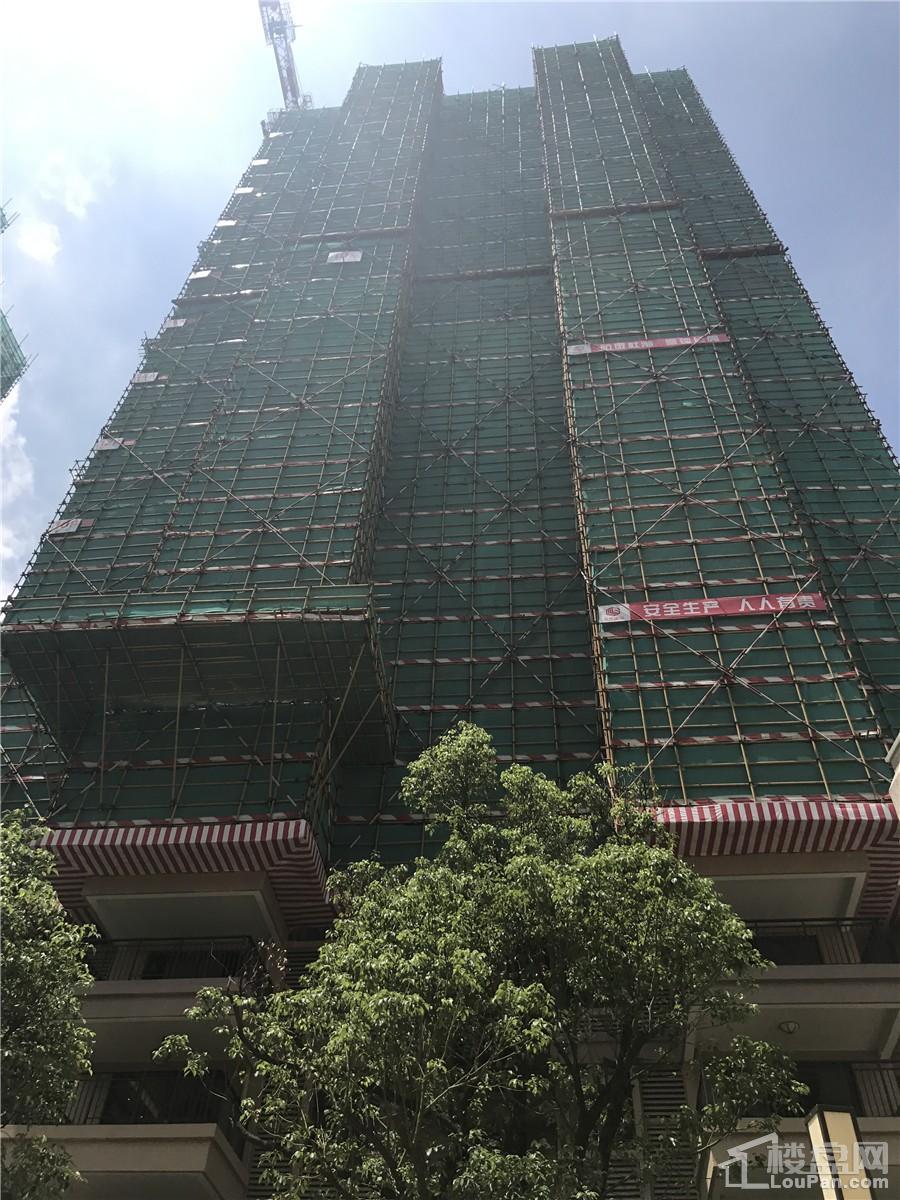 龙光玖珑府10#楼工程进度（摄于2017.6.25）