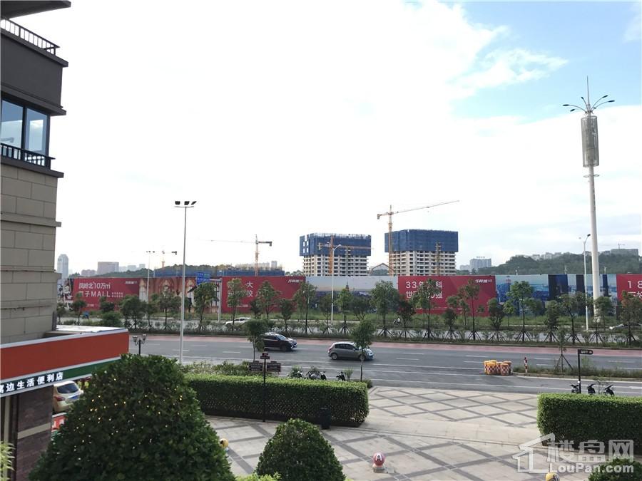万科城北区实景图（摄于2017-10）