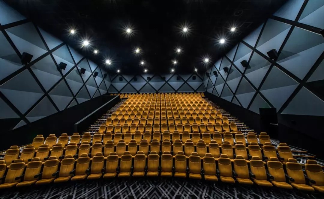 融冠环球影城2月14日浪漫开业 6.6元看大片