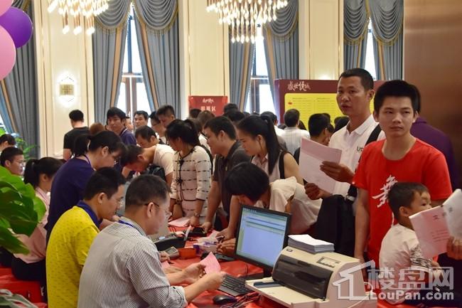 盛世悦城|首期荣耀开盘 热销势不可挡!