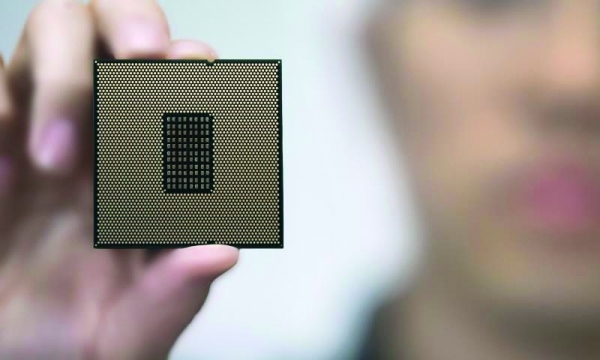 半导体技术公司研发的华芯通第一代服务器芯片已完成研发和流片工作