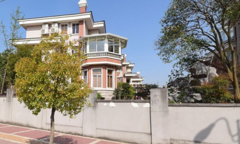 2000年竣工[东阳市-江南]婺城东阳街89号查看地图别墅
