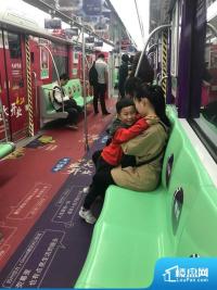 苏州地铁1号线重新装修成网红 变身萌萌哒的卡通车厢